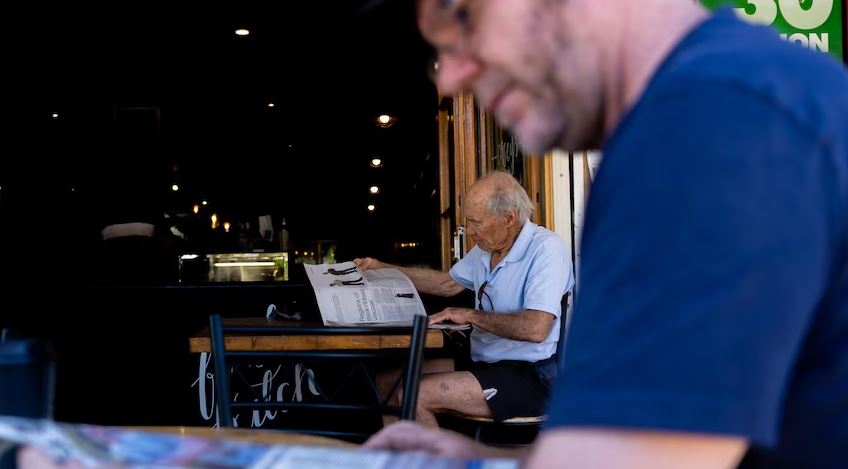 Small news publishers band together in negotiations with tech giants Google, Facebook