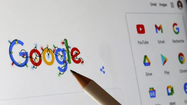 Google agrees to pay French publishers for news